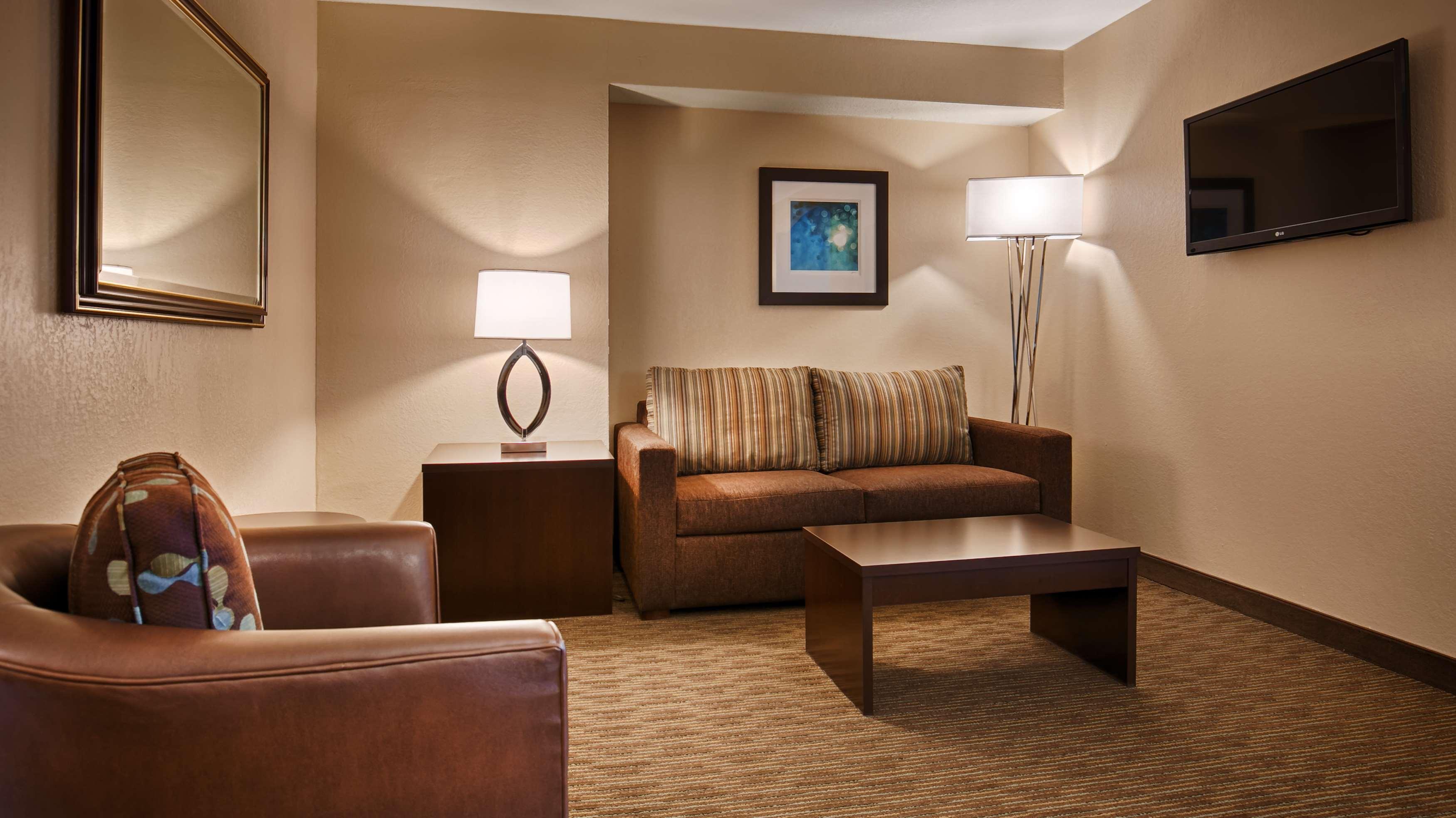 Best Western Plus Tallahassee North Hotel Екстериор снимка